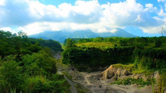 rute menuju batu alien cangkringan